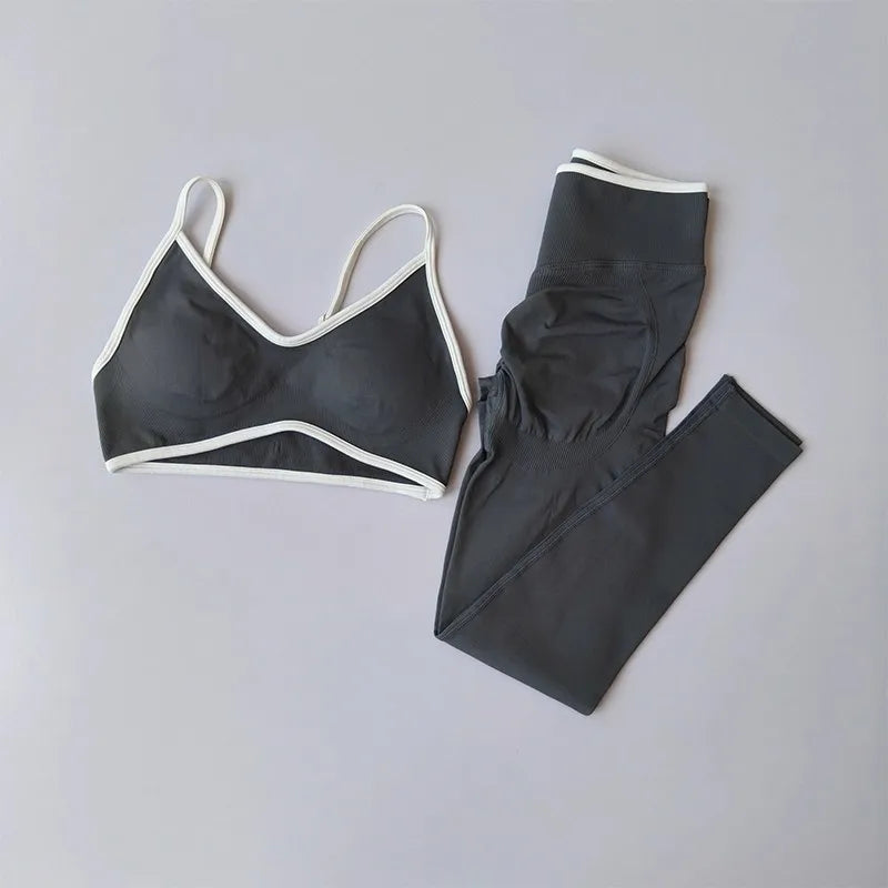 2PCS High Waisted Sports Bra Set with Contrasting Small Suspender Tight Fitting Hip Lifting Training Bra And Pants