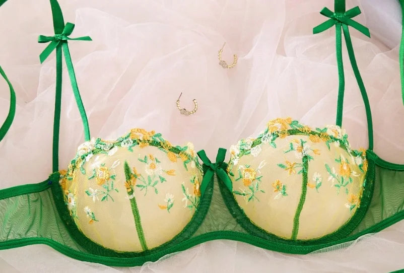 French-style floral embroidery lace lingerie set,sexy and pure desire sheer bra support,Valentine's Day party