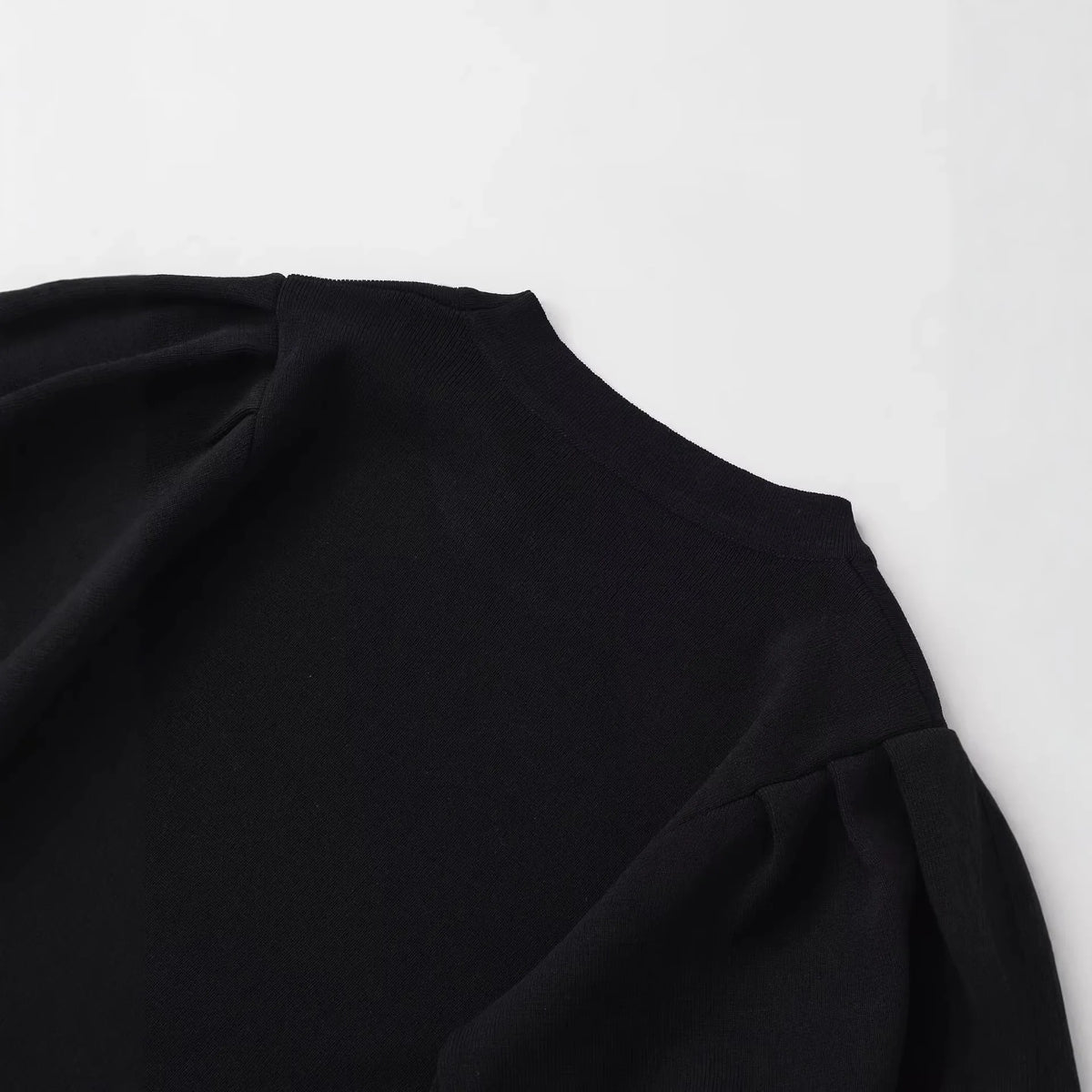 Fashion Casual Round-neck Puff Sleeve Knitted Top Women Black Puff Sleeve Knit T Shirt Crew Neck Short Sleeved Casual Top 99K0