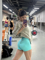 Seamless Hip Hugging Fitness Shorts, Internet Famous Sports Three Part Pants, High Waisted and High Stretch Peach Hip Pants for