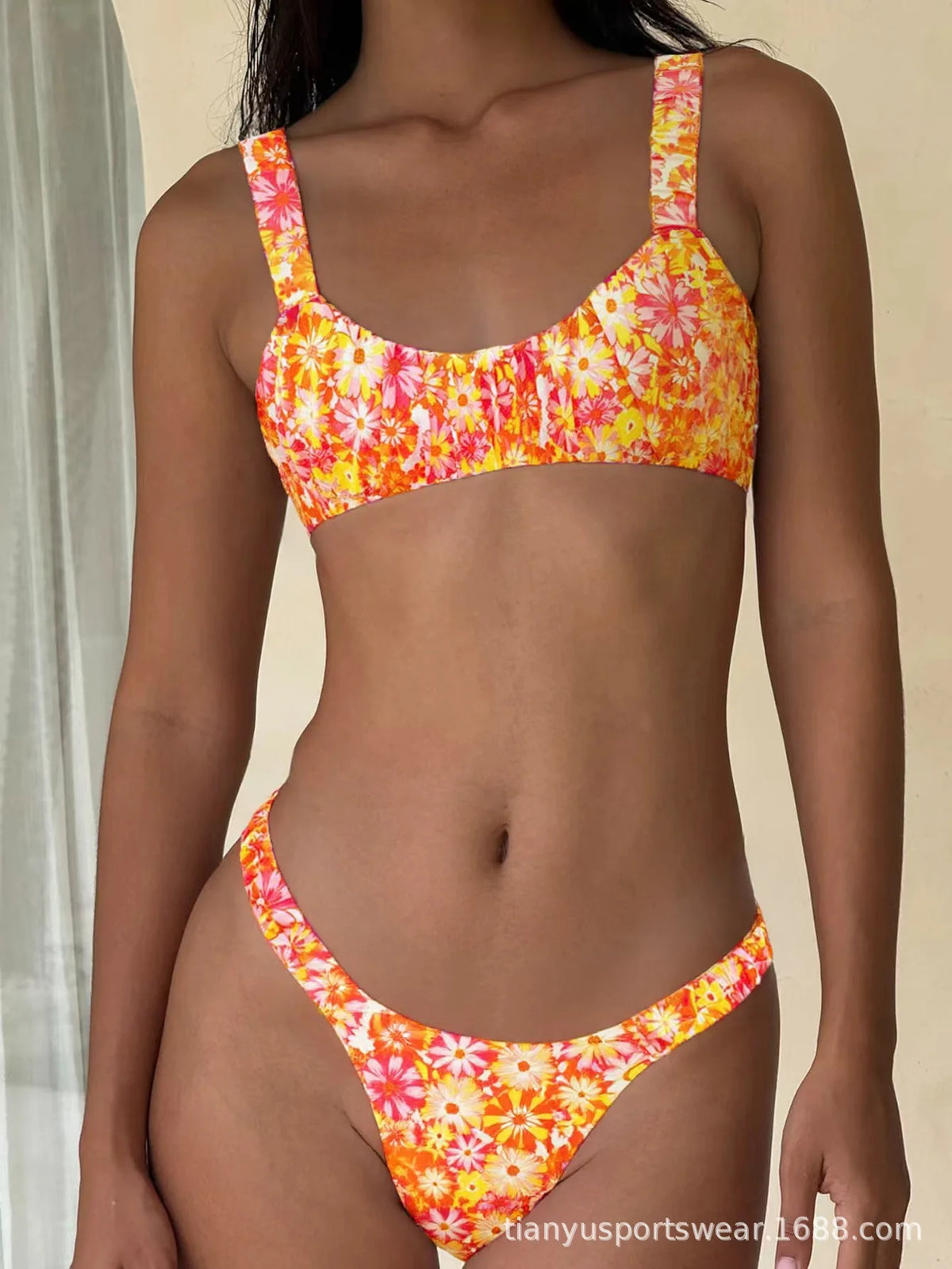 New Printed Bathing Suit Women Two-piece Backless Swimwear Sexy Beach Fashion Thongs Summer New Female Split Swimsuit
