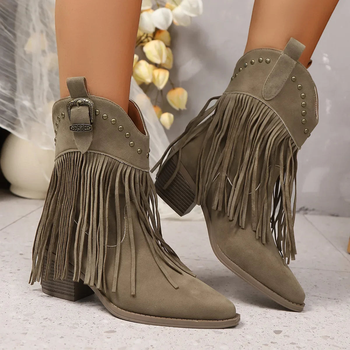 Women Ankle Boots AutumnSuede Chelsea Boots Pointed Toe Tassel High Heel Shoe Rivet Fashion Retro Cowboy Boots Botas Mujer