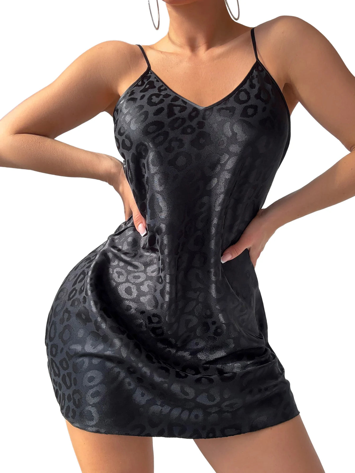 Summer Elegant Leopard Print Women Nightdress V Neck Simple Sexy Sleepwear for Home Relaxation and Party