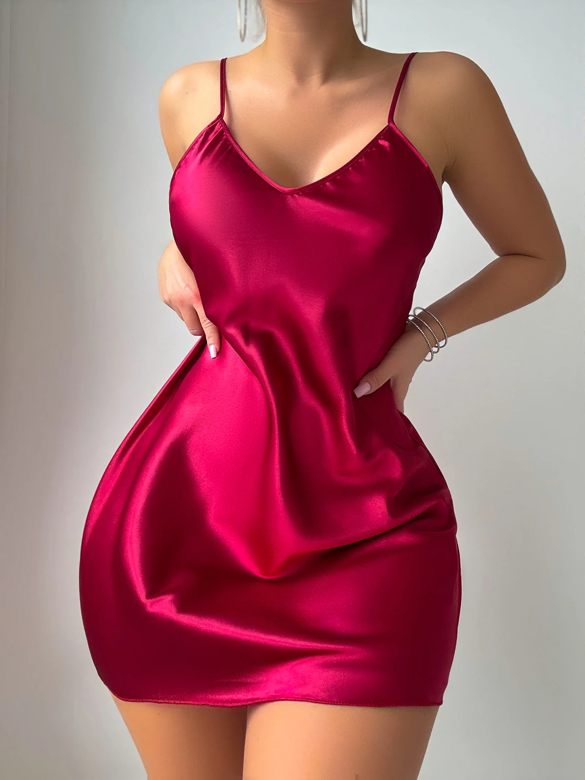 Women Satin Sexy Nightdress V Neck Solid Color Thin Sleep Dress Elegant Breathable Ladies Pajamas Ladies' Clothing