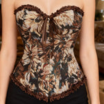 There are lace body-shapingwaist-cinchingchest-supporting corsets and ladies' court shaping tops