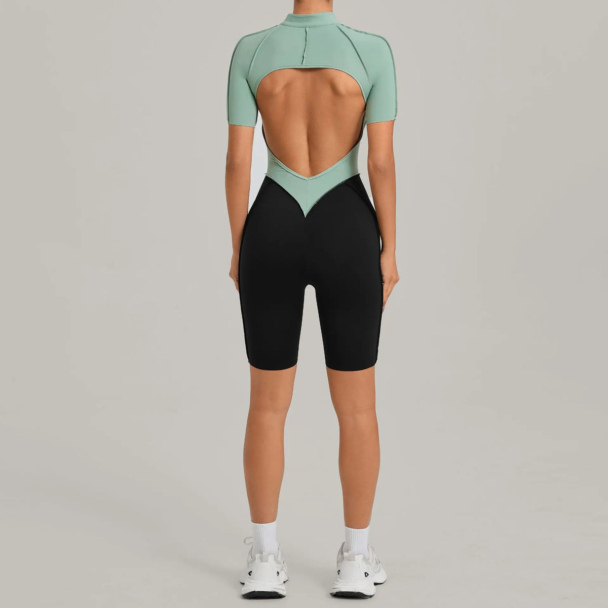 Women's Seamless Yoga Jumpsuit Sports Workout Running Hip-lifting Slim Fit Shorts One-Piece Training Fitness Gym Bodysuit