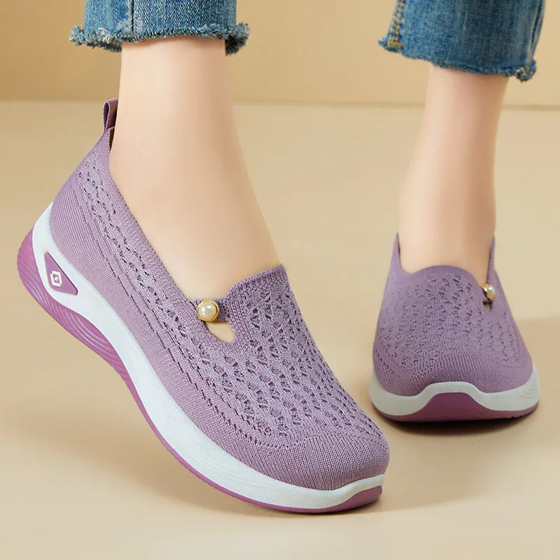 Shoes for women Spring Autumn hot casual shoes with soft soles lightweight single shoe for women breathable mother shoes