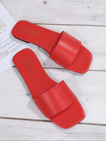 Women Fashion Sandals 2026 New Summer Flat Shoes Square Toe Slip-on Girls Indoor Street Slippers Plus Size Beach Slides