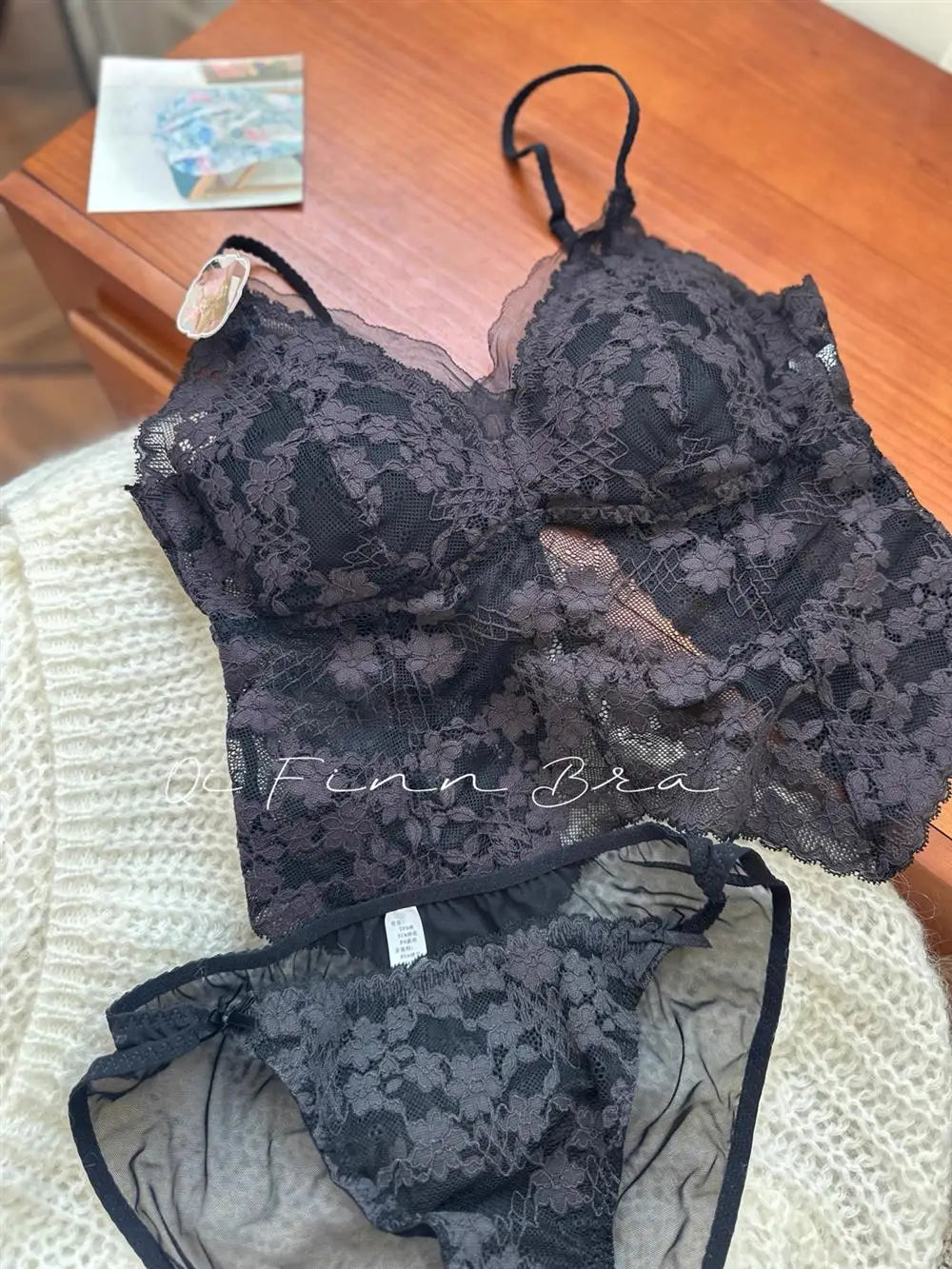 Sexy French Lace Halter Bra for Summer Wireless Crinkle Free Bralette for Small Bust Beautiful Back Lingerie Set S-XL MOYISU BC