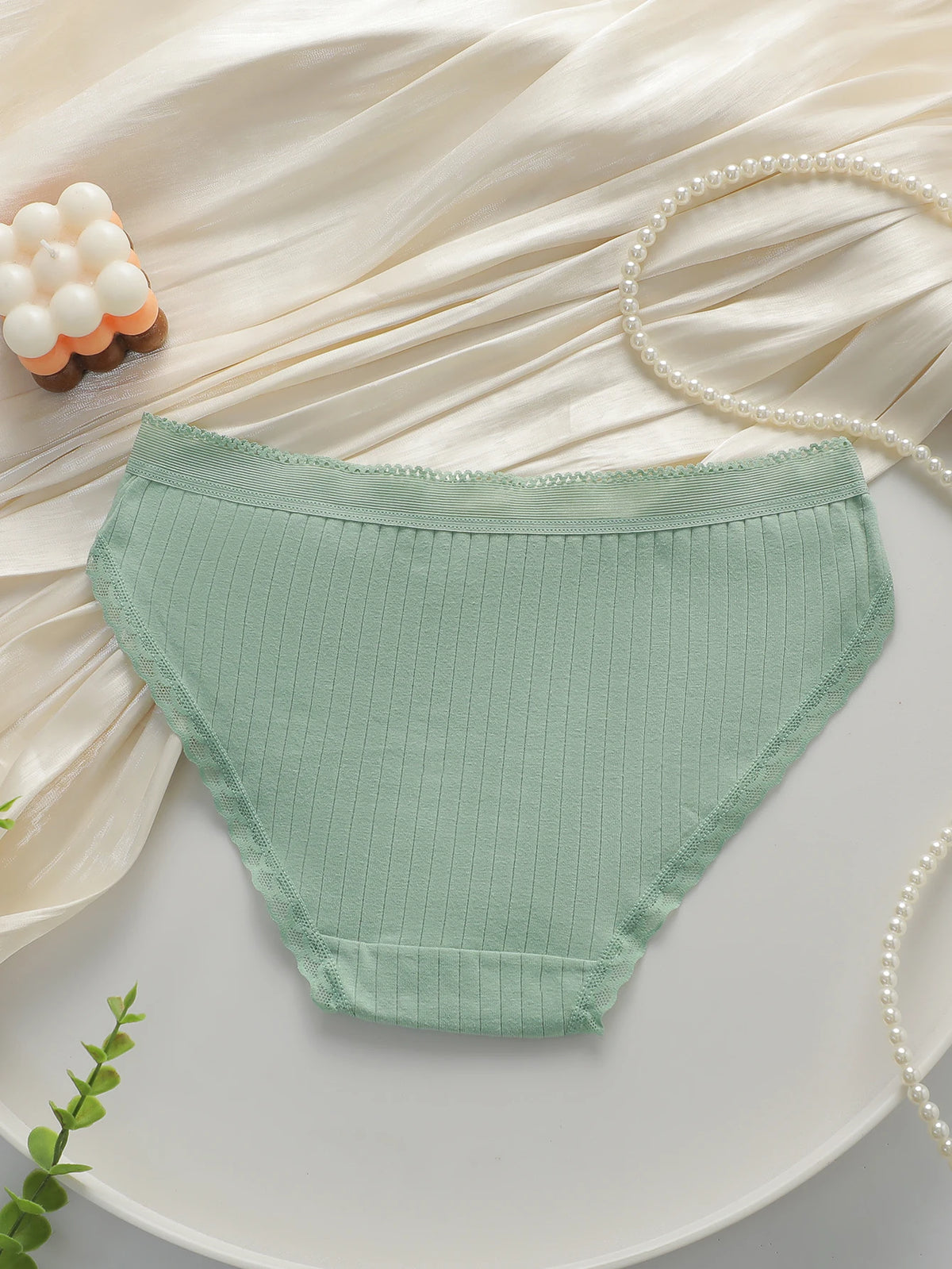 Women Ribbed Cotton Briefs Lace Trim Mid Waist Panties Soft Breathable Rhinestone Star Decor Ladies Daily Basic Underwear W134