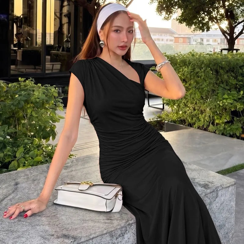 FDYOUI 2026 Summer Diagonal Collar Sleeveless Birthday Dress Women Sexy Tunics Pleated Solid Long Party Dresses Pink Black Gown