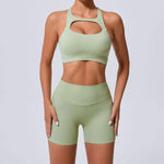 Seamless Yoga Sets Sports Fitness Peach Hip-lifting Pocket Shorts Cross Beauty Back Vest Suits Workout Gym Shorts Sets for Women