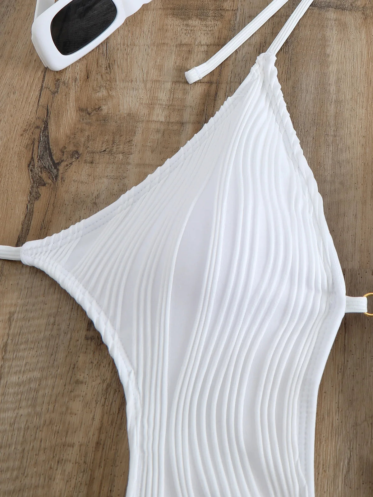 Sexy Halter V Neck Wrinkled Female Swimwear One Piece Swimsuit Women Backless Monokini High Leg Cut Bathing Suit Swim Beach Wear
