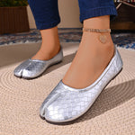 Women Tabi Split Toe Woven Embossed Ballet Flats Slip On Faux Leather Lightweight Casual Daily Walking Flat Shoes