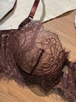 Elegant Summer Lace Bra Sheer Embroidered Comfortable Support Anti-Sag Full Coverage Modest Design & Women Large Chest Minimize