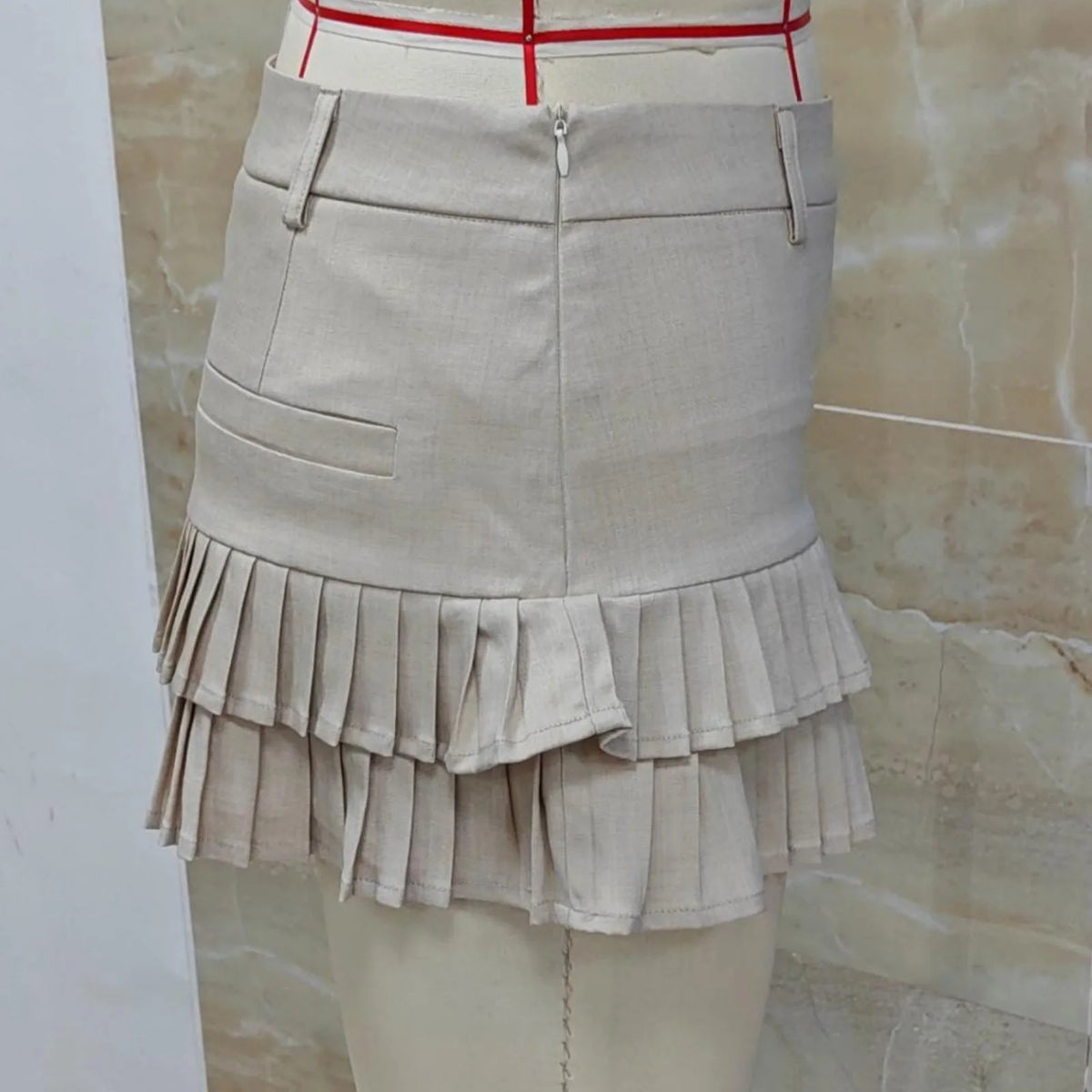 Pleated Mini Skirt for Women Summer Versatile Double Layered Hem Decorative Belt Short Skirts Trendy Mini Skirts for Daily Wear