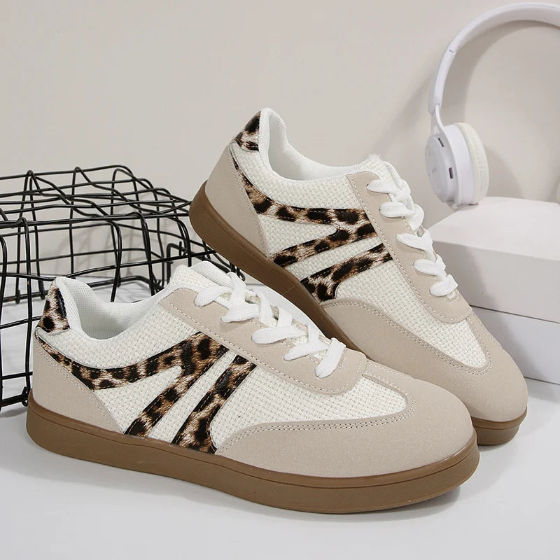 Breathable Flat Heels Sneakers Women Plus Size 43 Soft Bottom Lace Up Sport Shoes Woman Non Slip Comfortable Walking Shoes 2025
