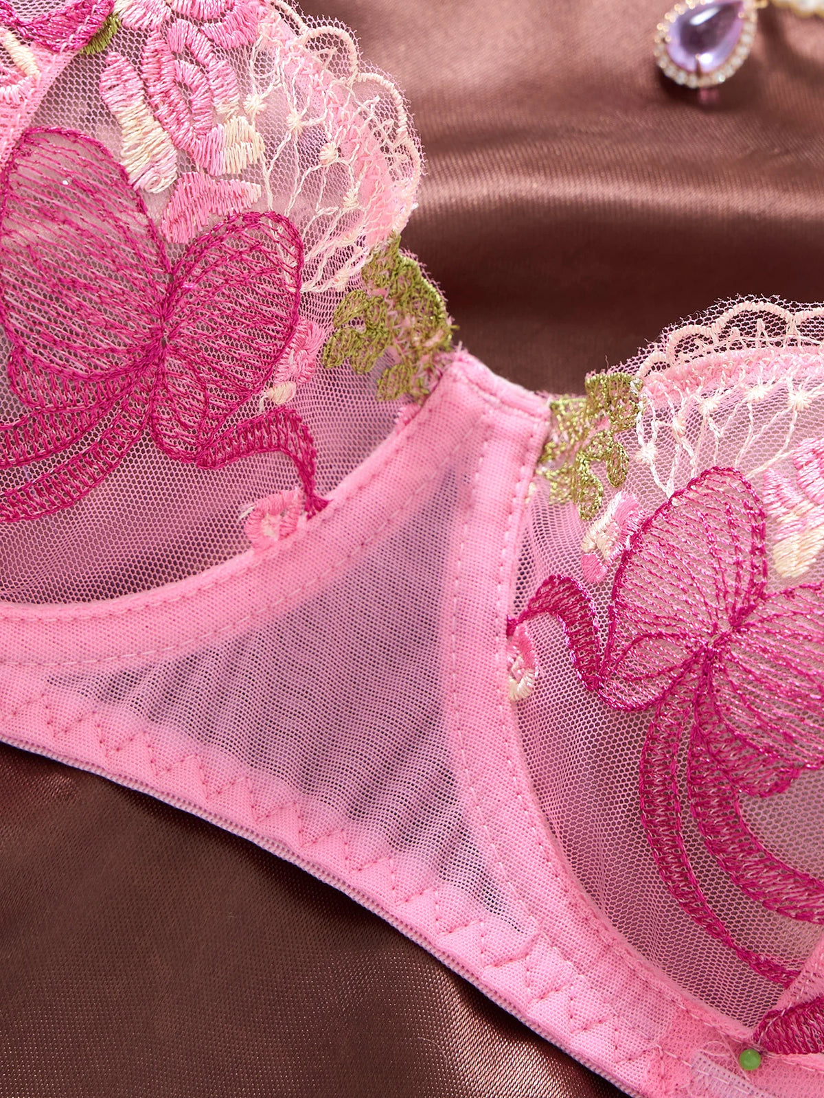 Young girl style pink embroidered bra set - Embroidered fabric patchwork mesh lingerie set for women ZA825296