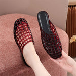 EUR Size Transparent PVC Jelly Slide Mules Women Hollow Breathable Cutout Closed Toe Slip On Flat Sandals Indoor Outdoor Slipper