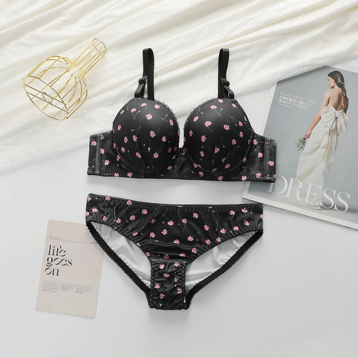 Two Piece Women Underwear Set With Floral Print Design 3/4 Cup Hood Gathered And Matching Triangle Underwear Sexy Lingerie A2169