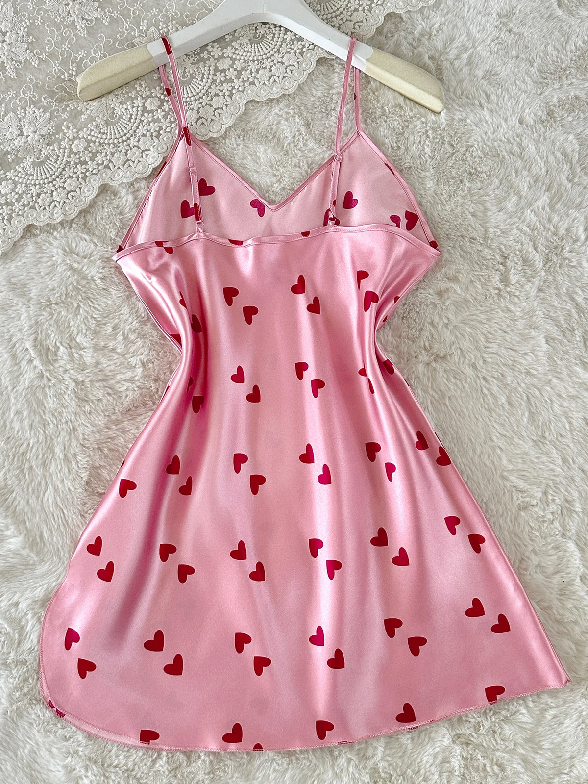 New Women's Pink Slip Nightdress Heart Print V Neck Spaghetti Strap Chemise Cute and Sweet Sleepwear for Party or Daily Life