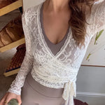 FDYOUI Women's V-neck Long Sleeve Lace T-shirt 2026 Ladies Chic Bandage Lace Tee Shirts Pink Streetwear Girls Slim Crop Tops