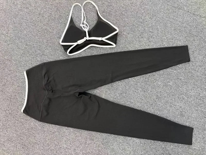 Women's Seamless Yoga Sets Sports Fitness Gym Sleeveless Vest Hip-lifting Slim Fit Pants Suits Running Training Workout Sets