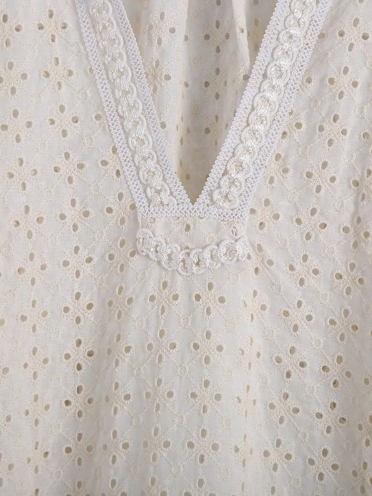 Foridol Embriodery Lace Cotton Blouse Shirt Women V Neck Vintage Hollow Out Tops Autumn Winter Casual Office Ladies Blouse Blusa
