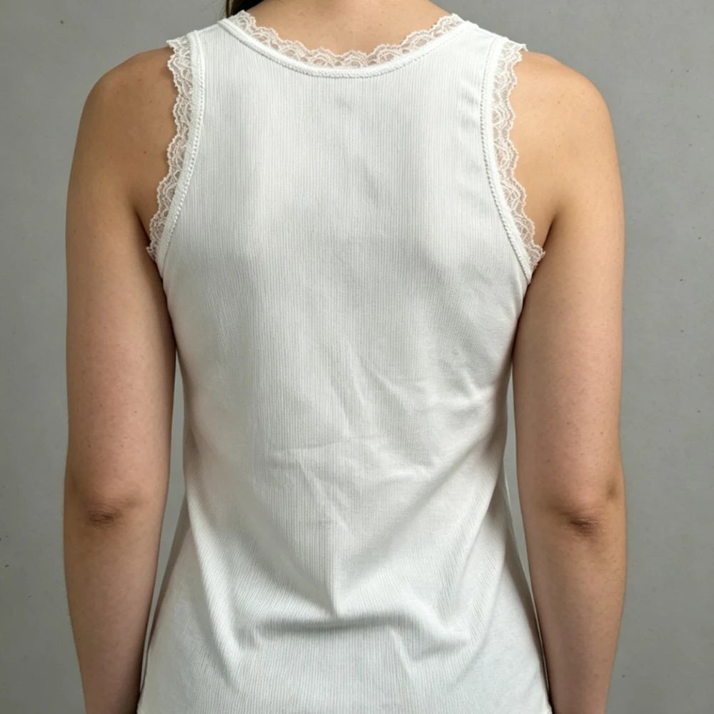 Women's Lace Camisole, Slim Fit Sleeveless Crew Neck Design, Suitable for Summer Wear