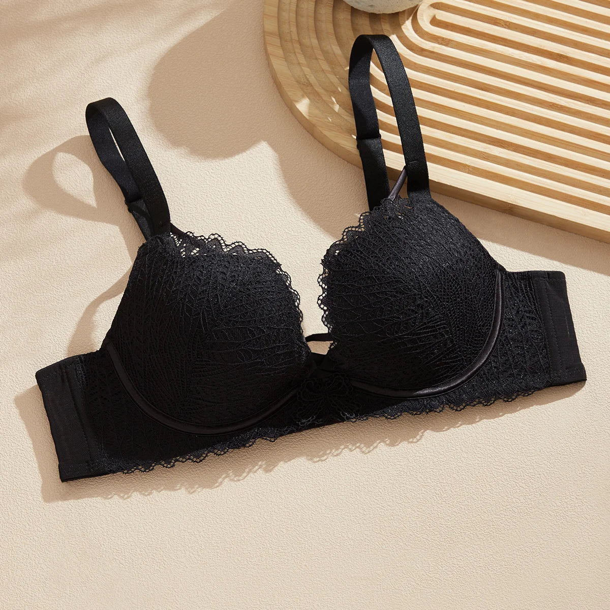 Everyday Thick Bra Fo Women in Autumn and Winter Sexy Top Up Lace Push-up Bras Small Chest Bra CW9502