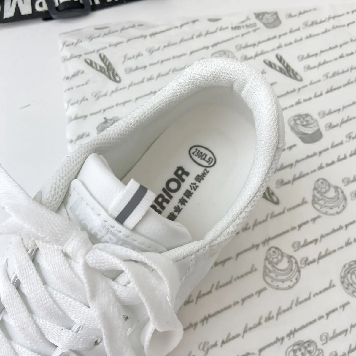 2022 Fashion Spring New Designer Hot Sale White Shoes Female Platform Sneakers Women Tenis Feminino Casual Female Shoes Woman