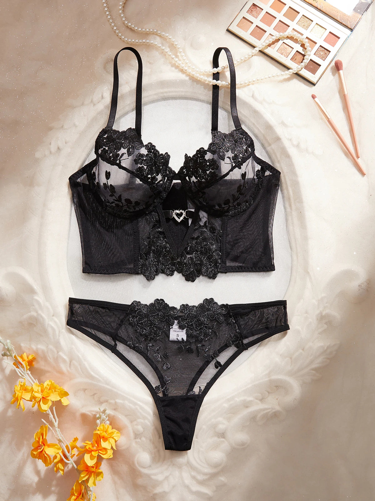 Sexy Large Size Lingerie Women Bra Set Girl Floral Lace Underwear Set Underwire Brassiere Push Up Outfit Delicate Bra Kit