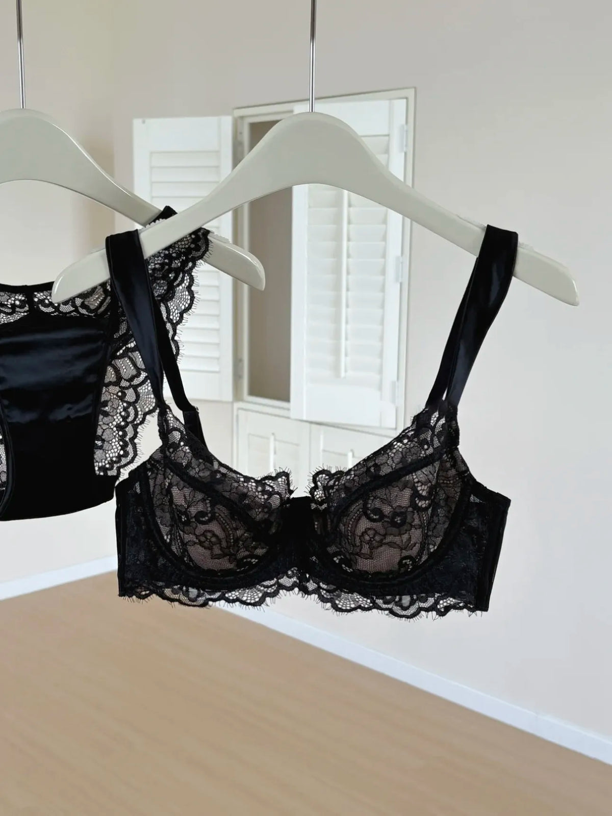 French Style U-Back Lace Minimizer Bra Set for Women | Big Bust Support Deep V Anti-Sagging | Sexy Summer Lingerie MOYISU Panty