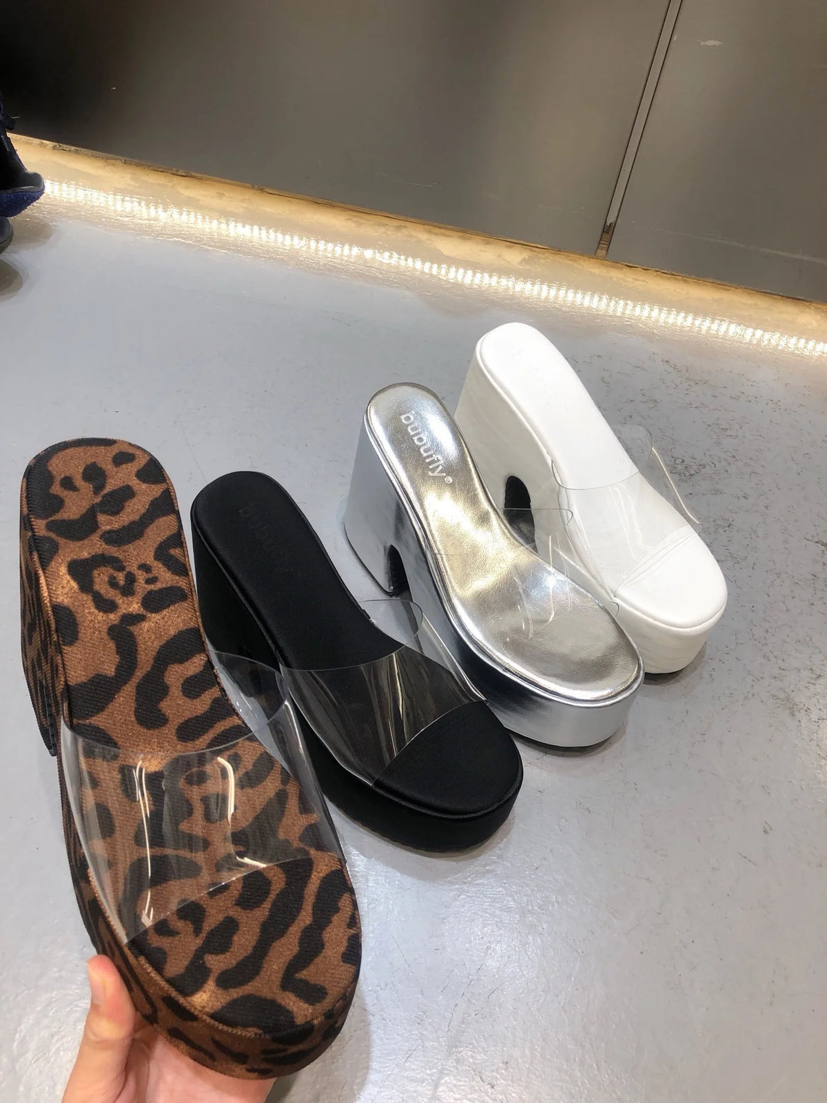 Summers Chunky Women Slippers Fashion Elegant PVC Transparent Platform Wedges Heel Slides Ladies Casual Outdoor Beach Sandalias