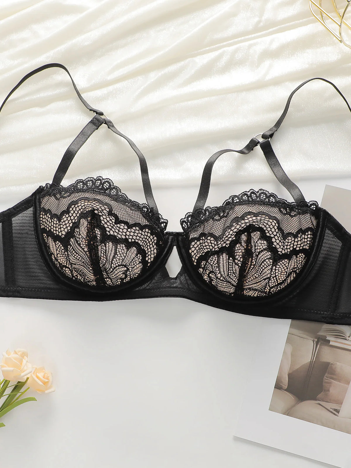High Quality New Sexy Underwear For Women's Lace Transparent Hollow 3/4 Bra Gathering Steel Ring Push Up Underwear Set HR2634