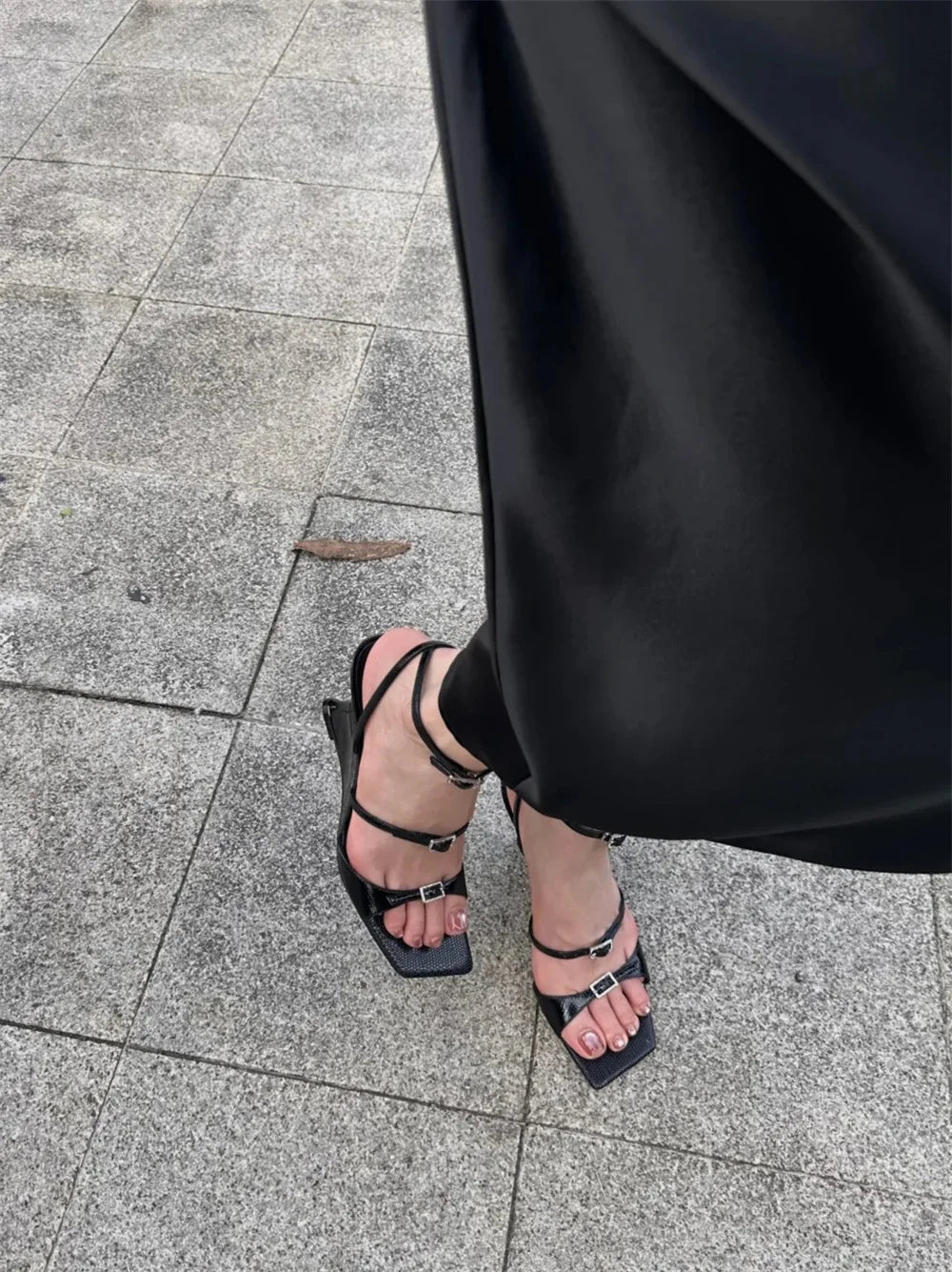 New Sexy Black Thin Buckle Straps Wedges Sandals Women Elegant Denim Blue Unique Curved Wedge High Heel Summer Party Heels Shoes
