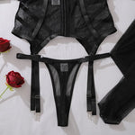 Toucheart Erotic Lingerie Fashionable See-through Mesh Complex Craft Waist Halterneck Women Luxurious Sexy Suit with Leg Socks