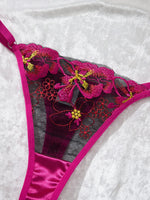 Sexy Rose-red Lingerie Including A Bra and Panties with Daisy Patterns As Well As Acomfortable Home-style Bra & Brief Sets