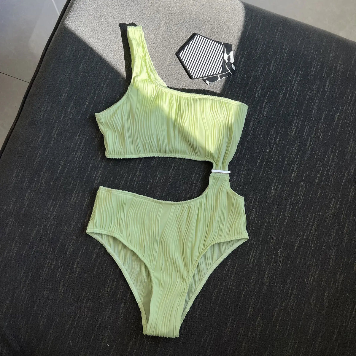 2026 Solid White One Piece Swimsuit Women Sexy Irregular Hollow Out Bikini One Shoulder Backless Monokini Summer Beach Swimwear