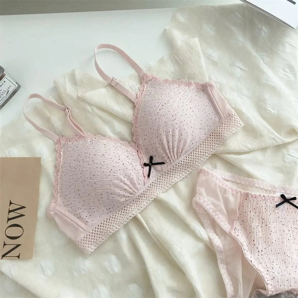 Japanese Style First Bra for School Girls No Wire Seamless Bralette Teen Comfort Invisible Thin No Marks, Natural Chest Enhancer