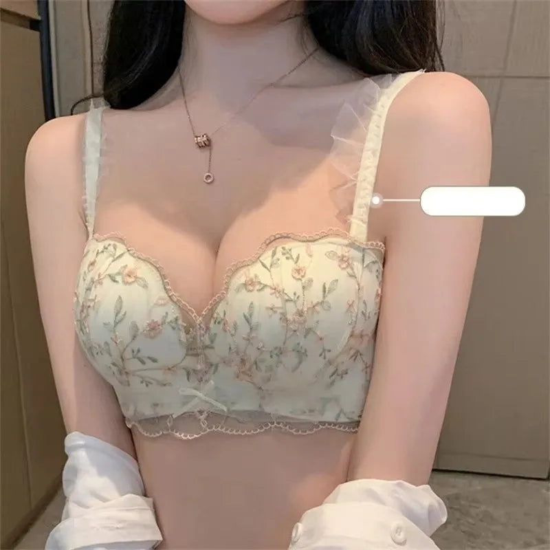 Women's Small Breasts Gathered Bra Flat Chest Collection Anti-sagging Side Breast Support No Steel Ring Embossed Underwear