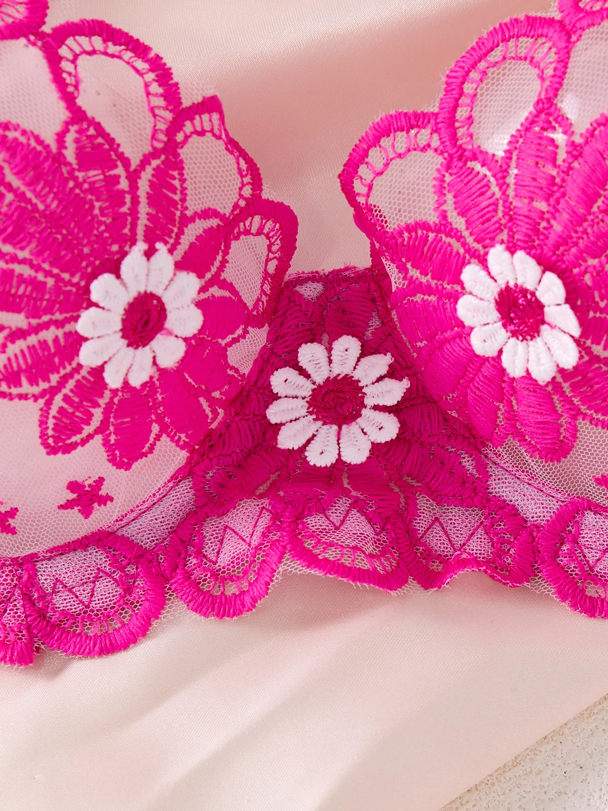 Summer-exclusive rose-pink daisy lingerie set-sheer see-through floral embroidered bra+T underwear-energetic young girl ZA825086