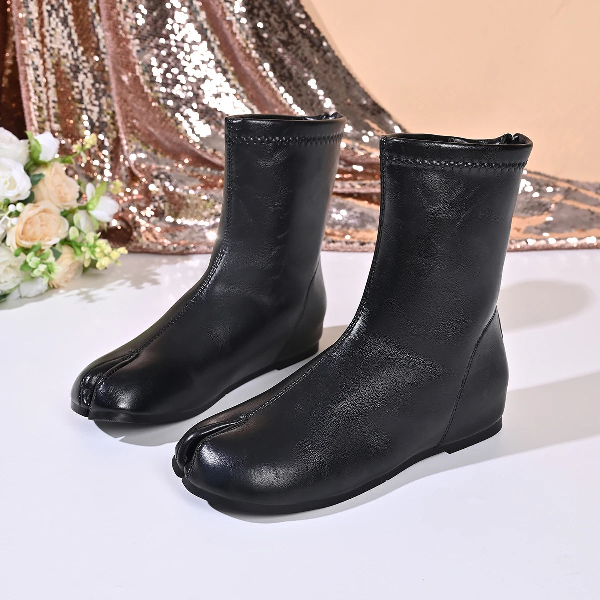 Women Tabi Split Toe Ankle Boots Soft Leather Back Zipper Wedge Hidden Heel Casual Fashion Short Boots