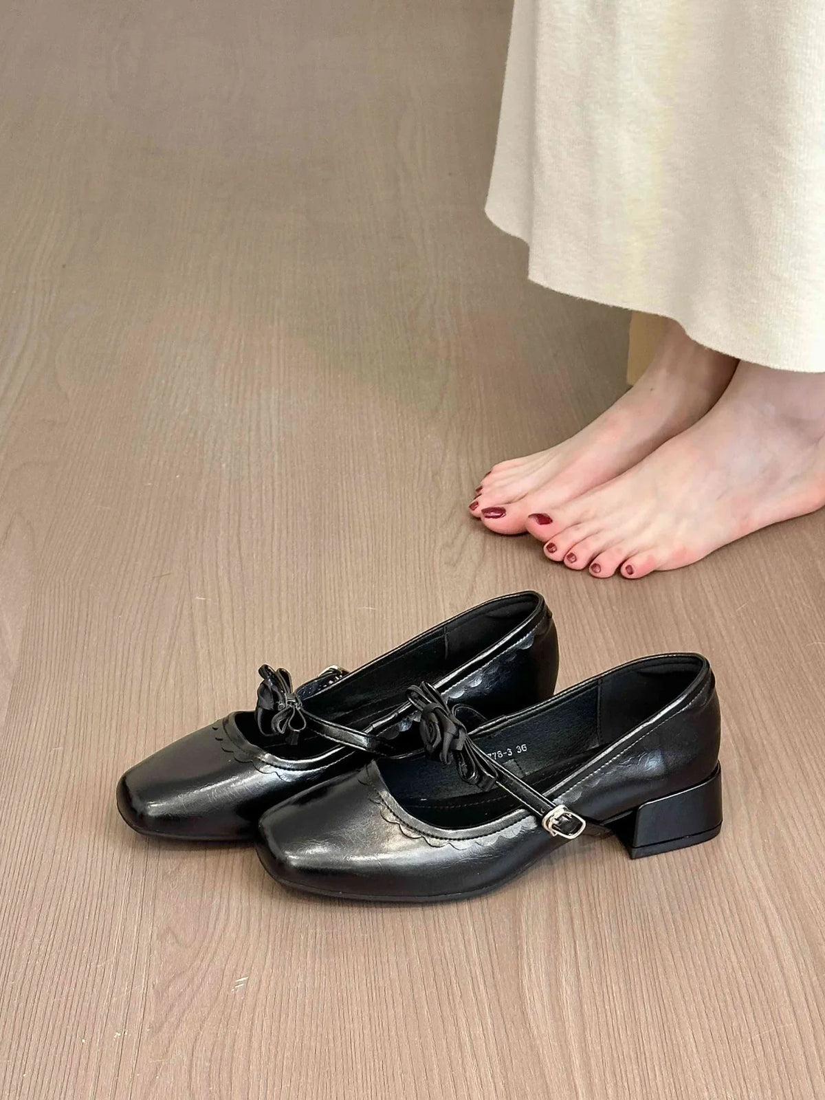 2026 Floral Rose Women Mary Jane Shoes Fashion Buckle Strap Thick Heel Shoes Ladies Elegant Daily Wedding Leather Dress Pumps