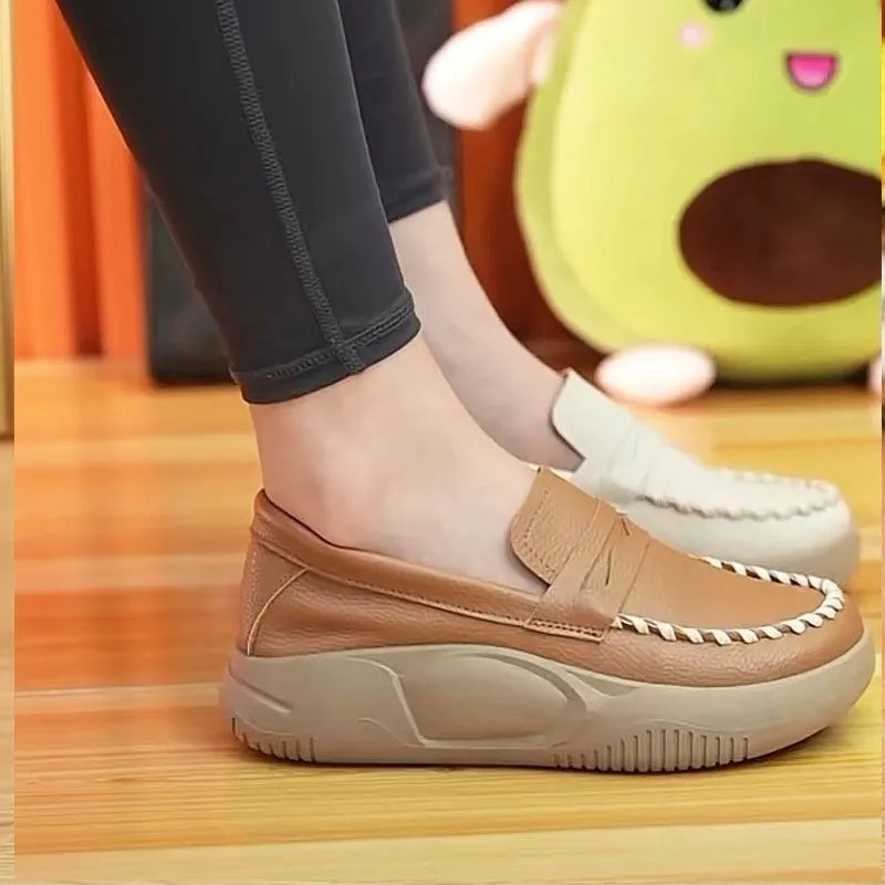 Platform Casual Slip-on Loafers for WomenSpring New Soft-soled Women's Shoes Comfortable Work Shoes Sewn Leather Shoes