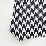 Black and Print One Piece Swimsuit Long Sleeve Swimwear Women Bathing Suit Retro Swimsuit Vintage One-piece Surfing Swim Suits
