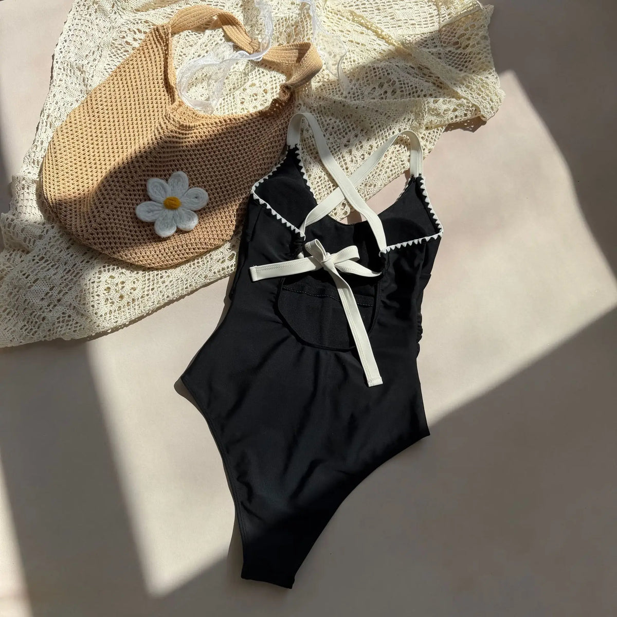 Vintage Black White Patchwork One Piece Swimsuit 2026 Women Hollow Out Back Cross Backless Bathing Suit Holidy Swimwear Monokini