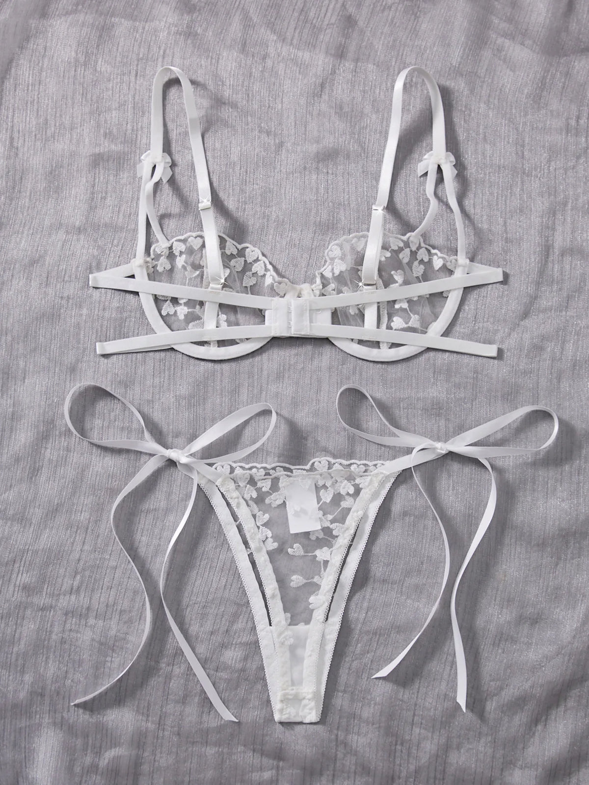 French Lace Heart Bra Set Girls Sexy Women Bralette Adjustable Transparent Embroidery Underwear Thong Bras Lingerie Panties Sets