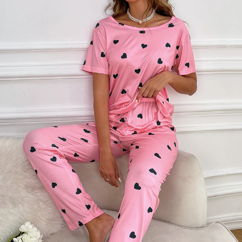 Women Pajamas Short Sleeved Pants Pajama Set Heart Printed Pajama For Spring Autumn Soft Comfortable Homewear Valentine's Pajama