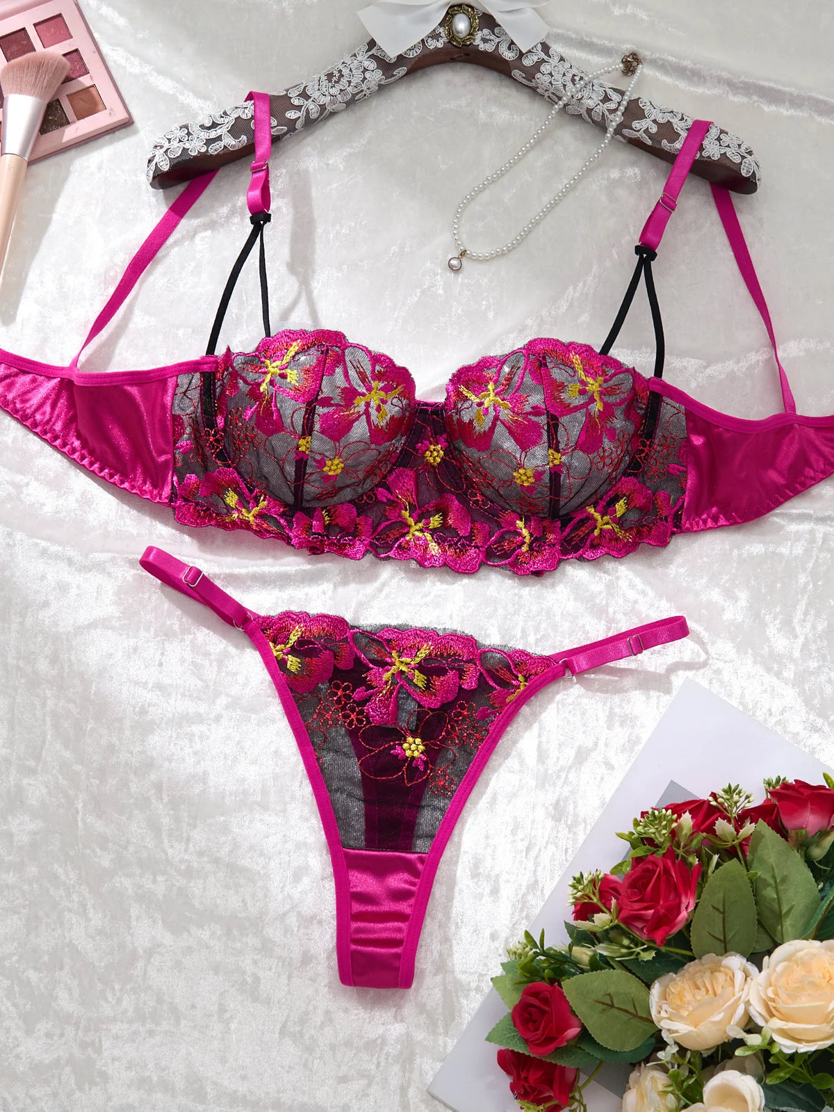 Sexy Rose-red Lingerie Including A Bra and Panties with Daisy Patterns As Well As Acomfortable Home-style Bra & Brief Sets